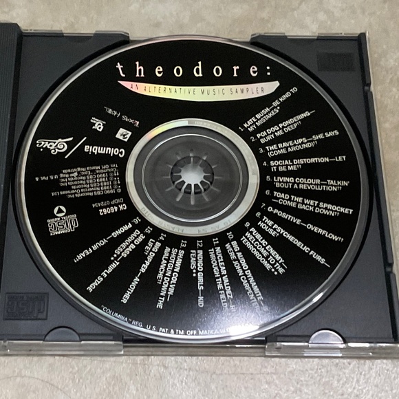 CD Theodore: An Alternative Music Sampler - Picture 3 of 5